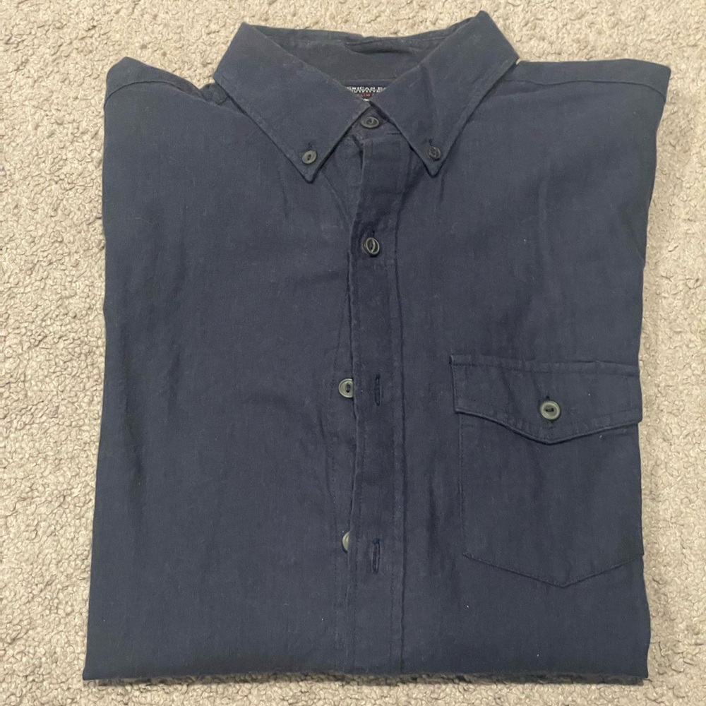 American Eagle Button Down